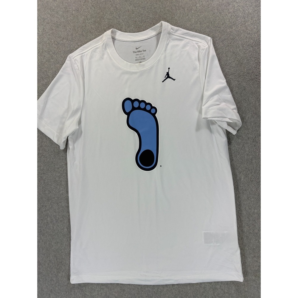 North Carolina Tar Heels NIke Dri Fit Campus Crew Shirt (Men's Medium) White